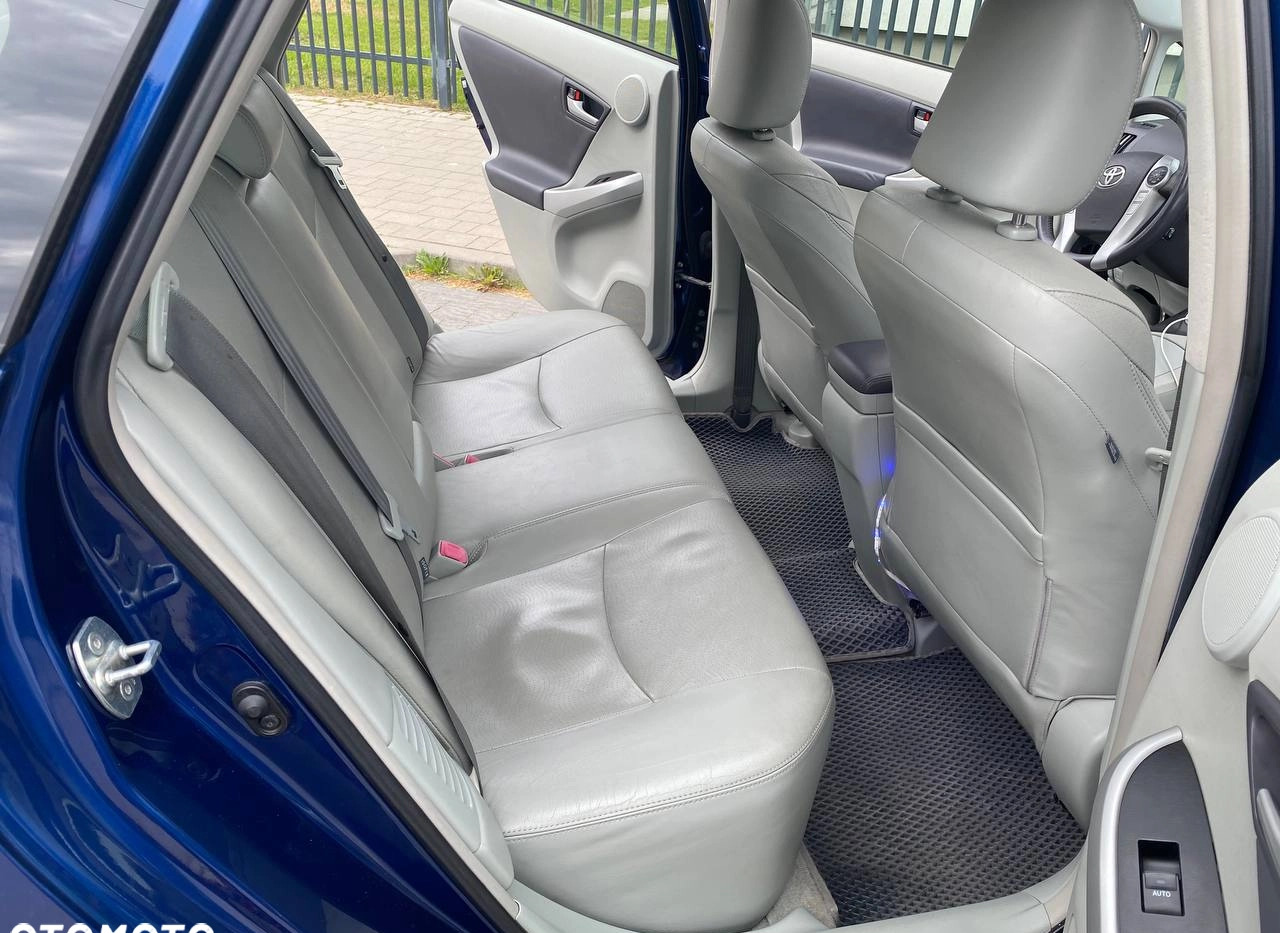Toyota Prius cena 41000 przebieg: 241000, rok produkcji 2011 z Radzymin małe 92